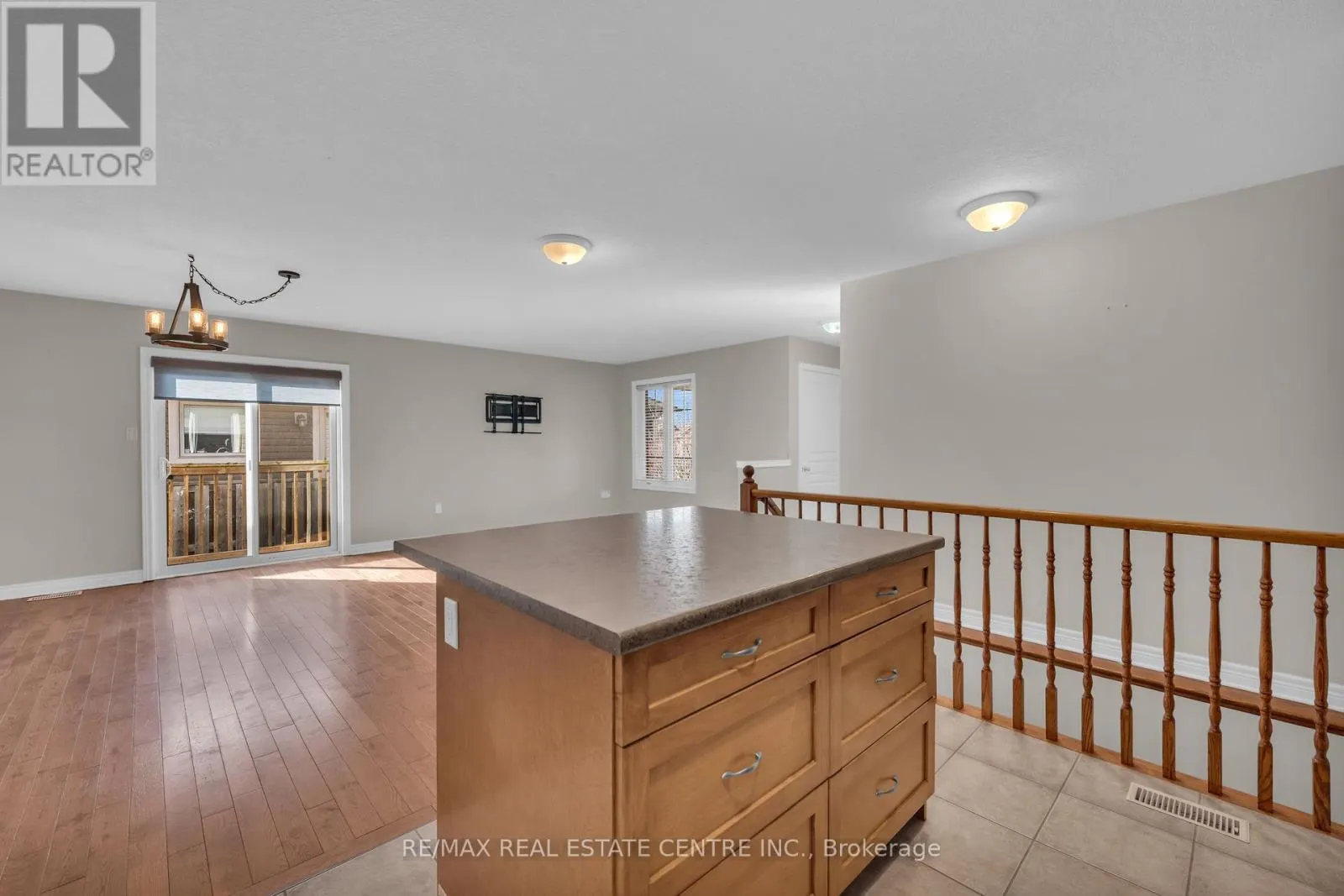 143 ANASTASIA BOULEVARD