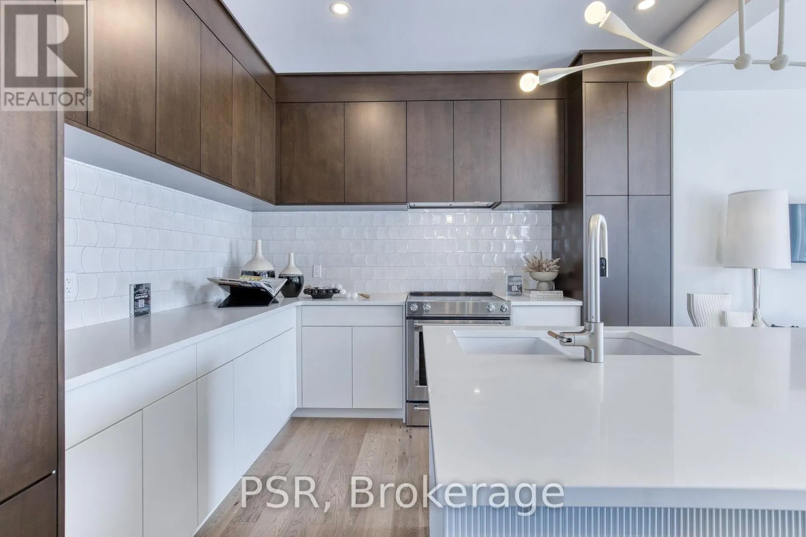 406 GREEN GATE BOULEVARD