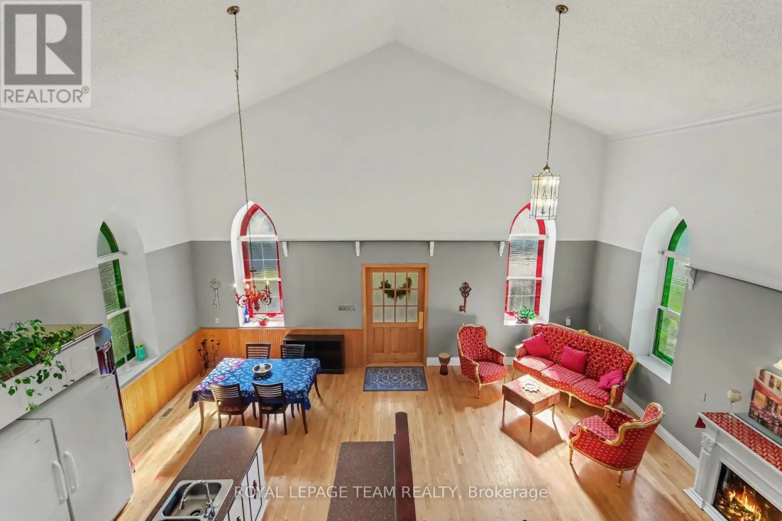 10565 MAIN STREET