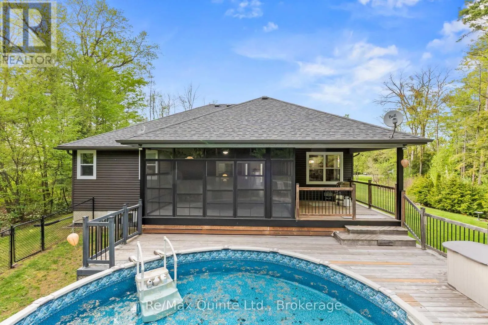 25 POWERLINE ROAD