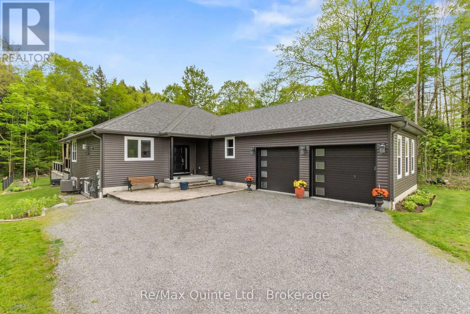 25 POWERLINE ROAD