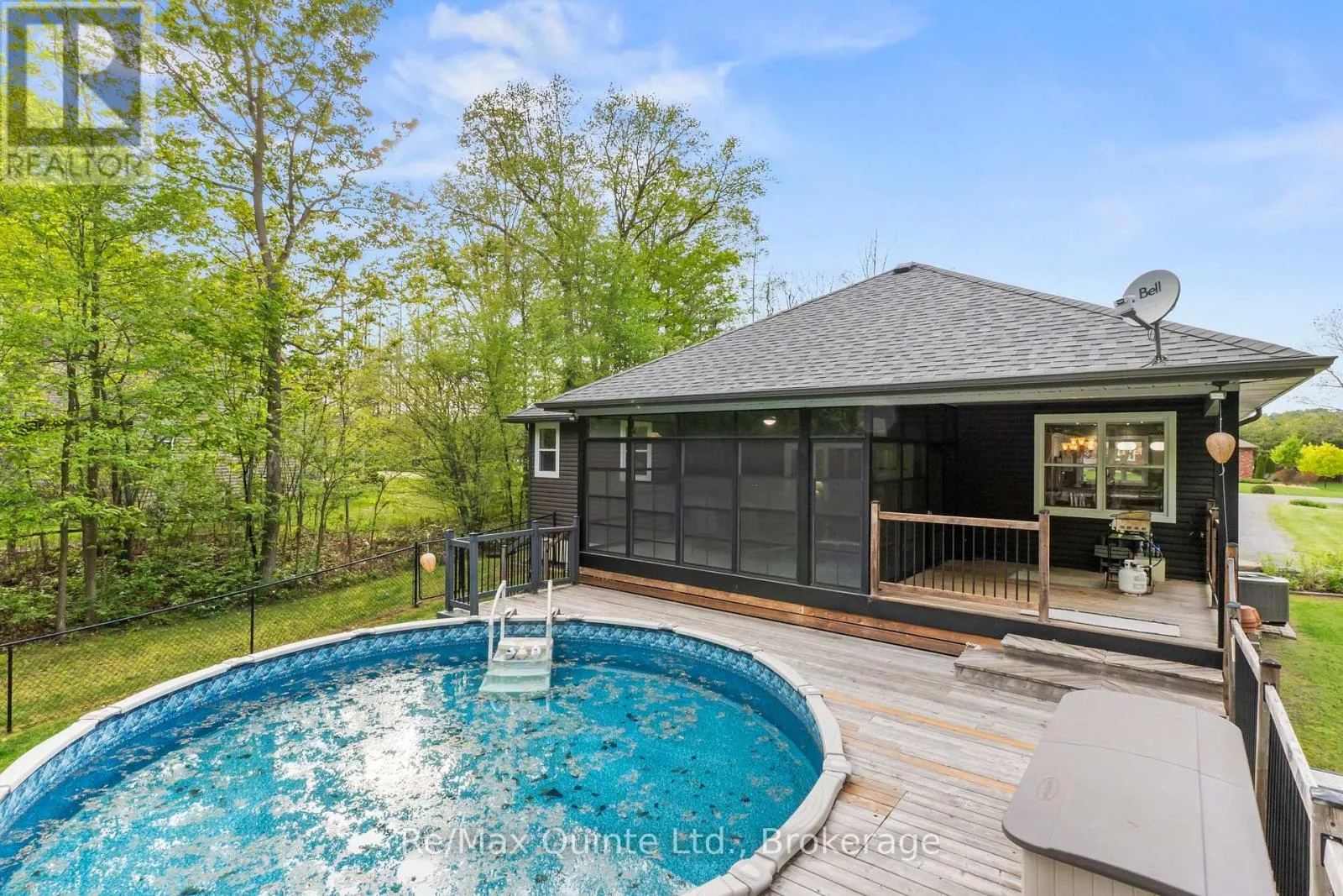 25 POWERLINE ROAD