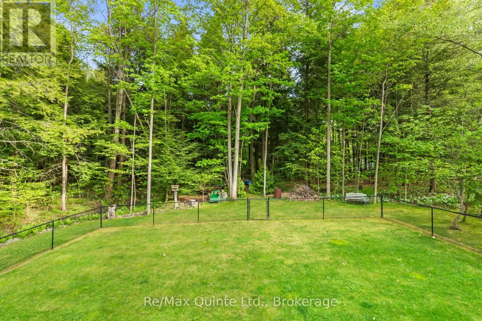 25 POWERLINE ROAD