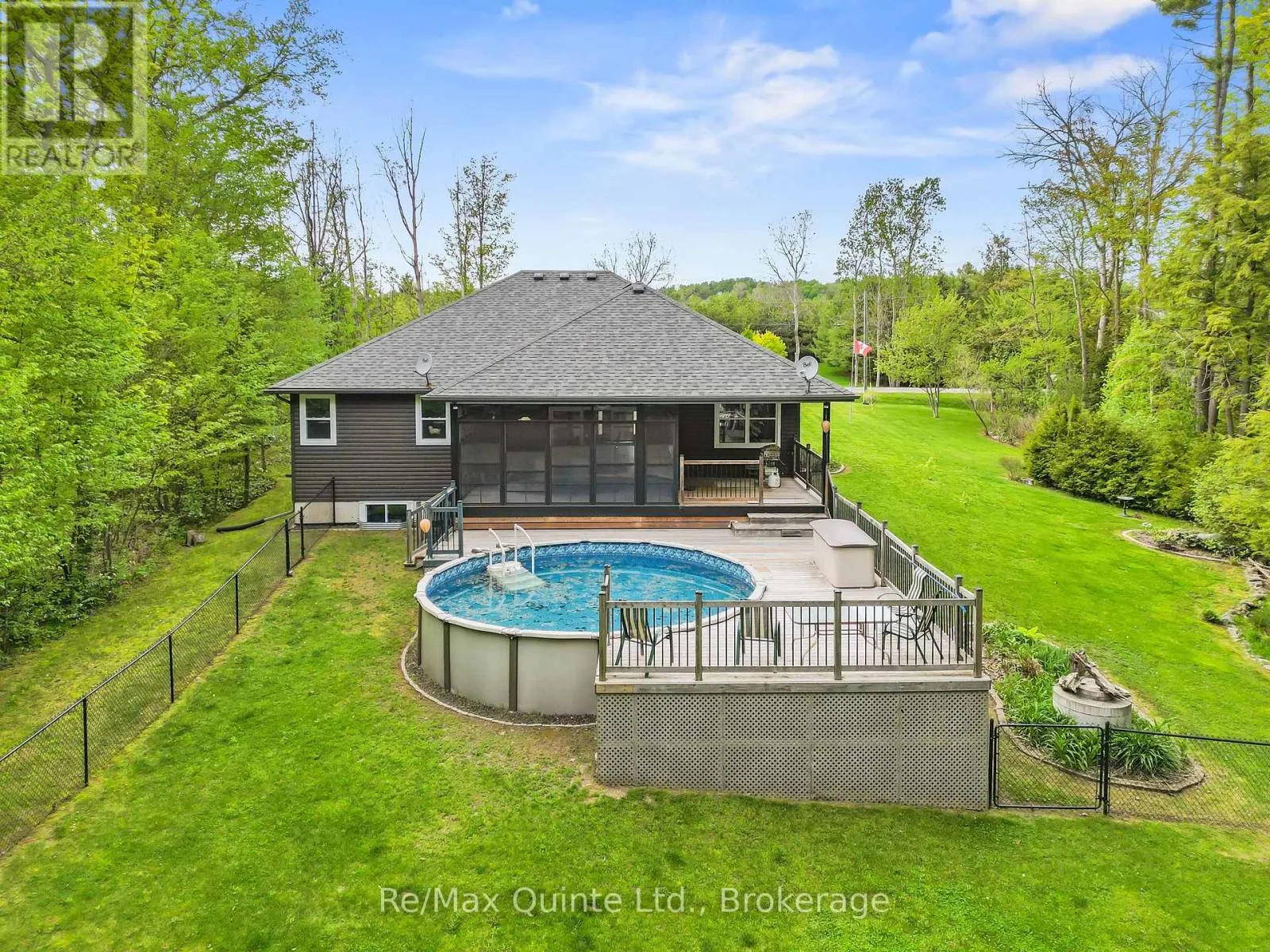 25 POWERLINE ROAD