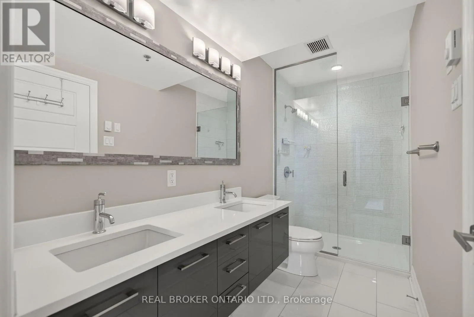 317 - 300 B LETT STREET