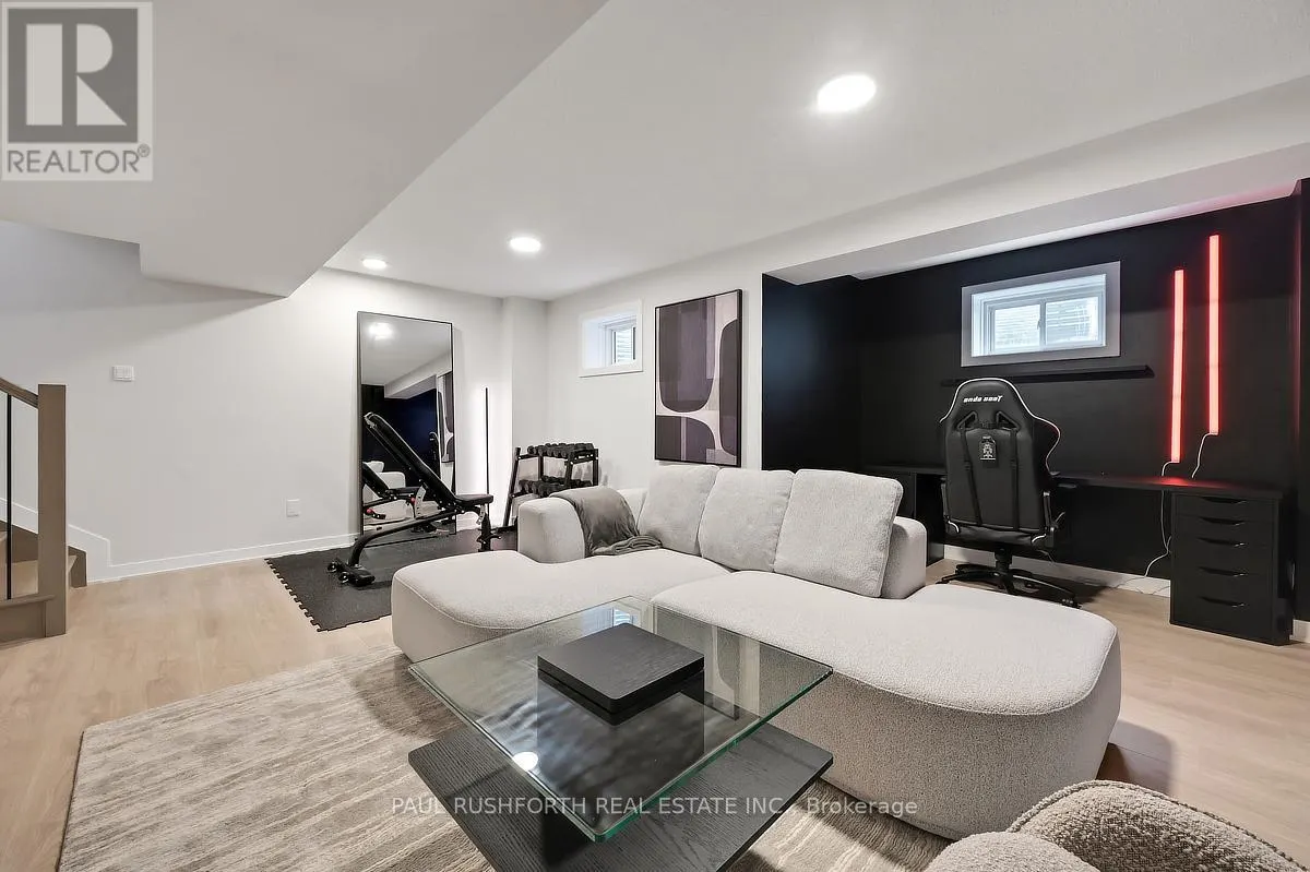 11 PUMICE PLACE