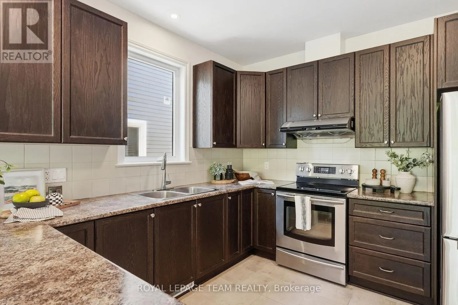 708 EAGLE CREST HEIGHTS