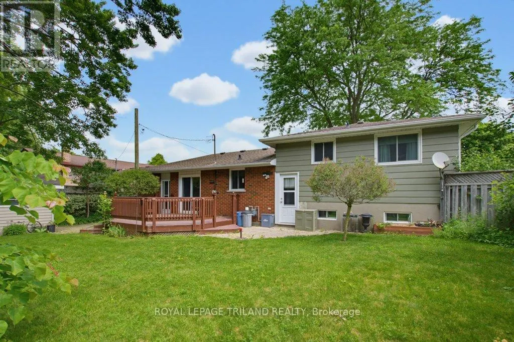 5 WARREN CRESCENT