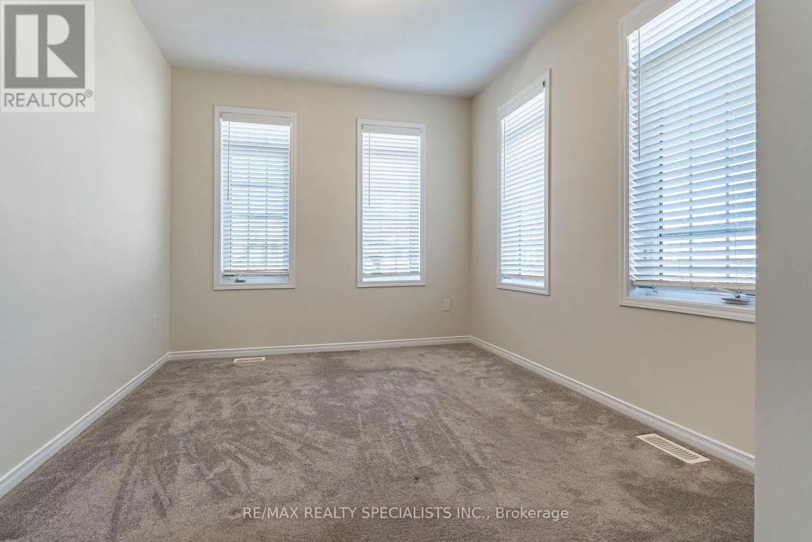 25 CLOY DRIVE
