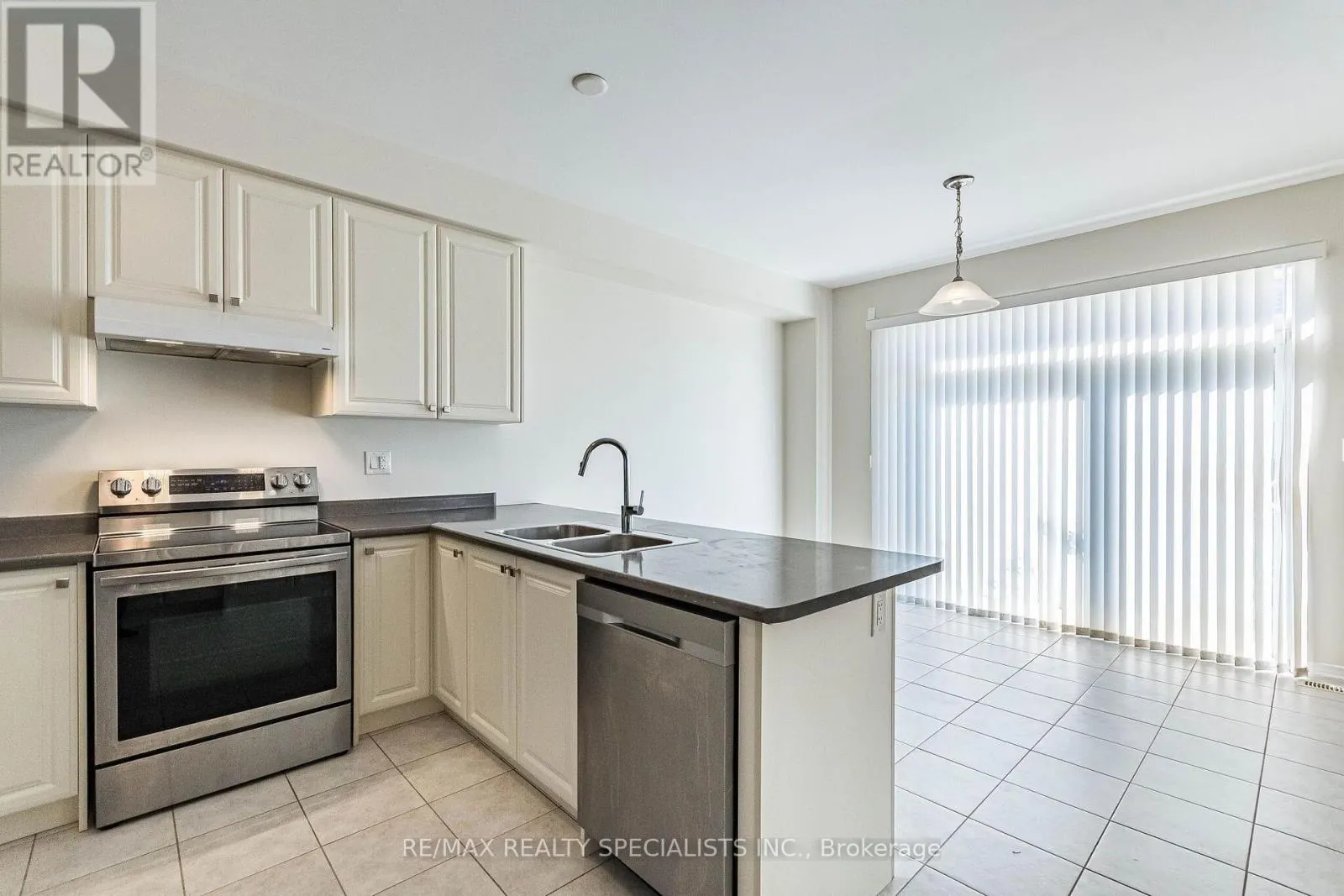 25 CLOY DRIVE