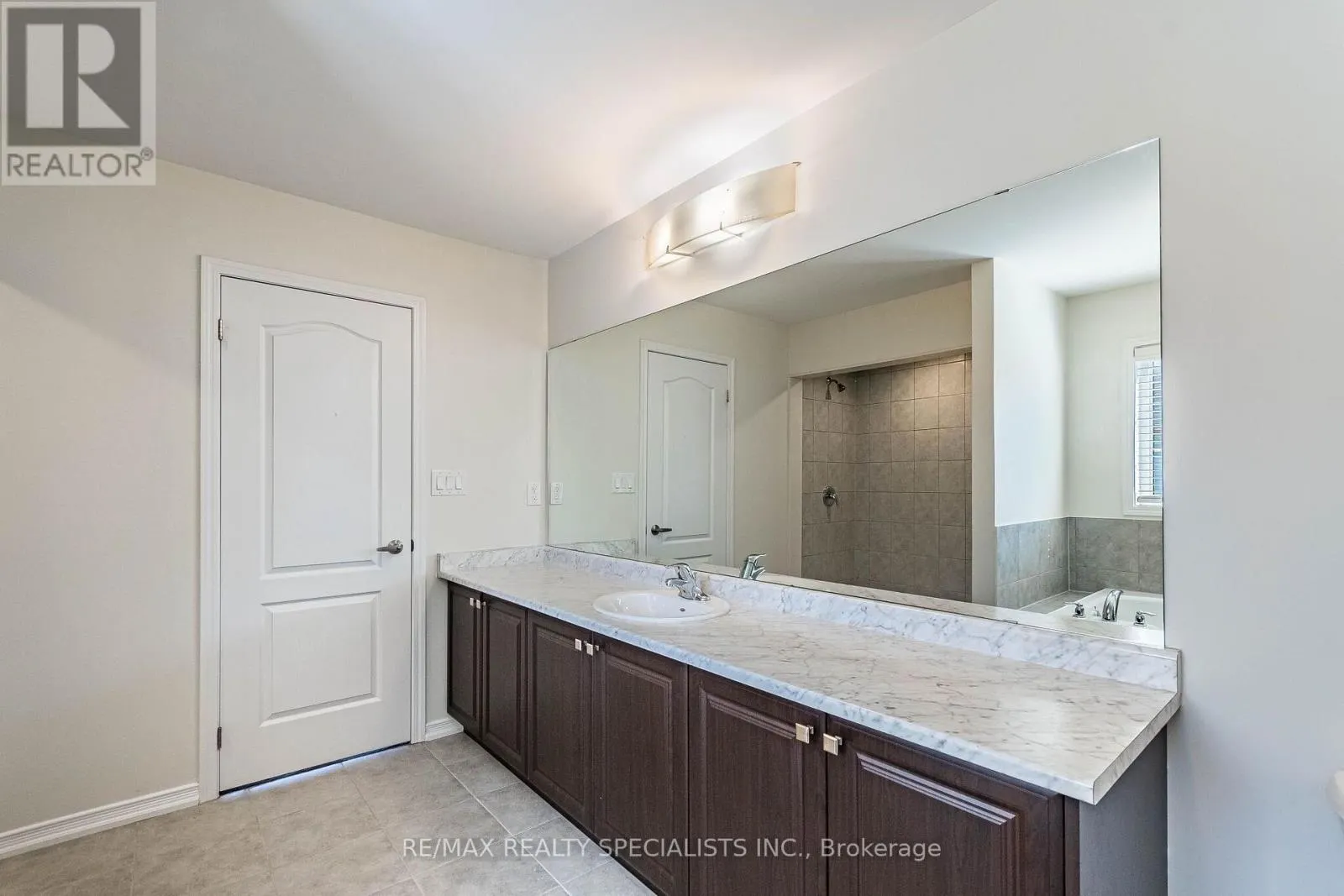 25 CLOY DRIVE
