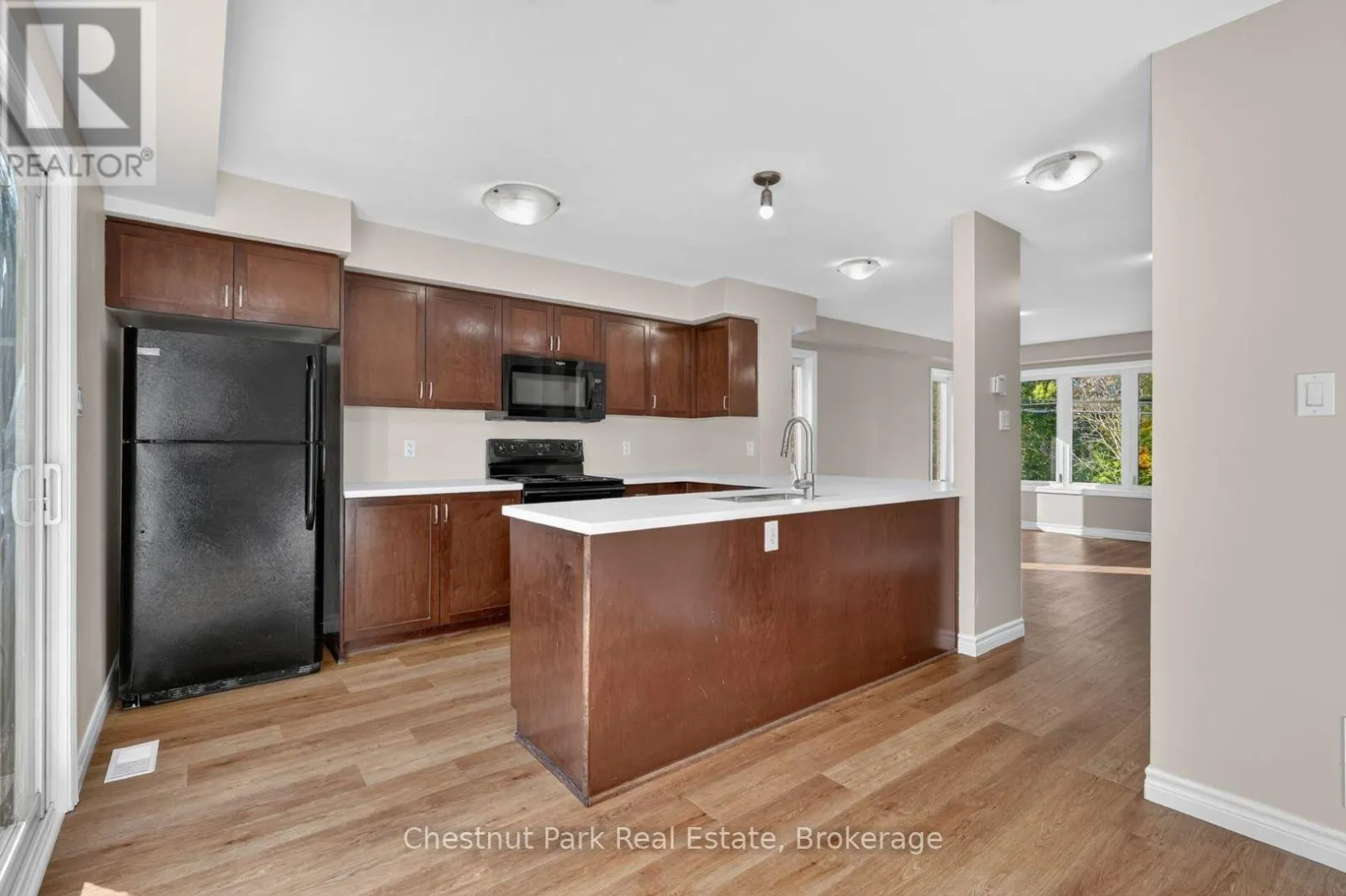 1 - 37 SILVER STREET #1