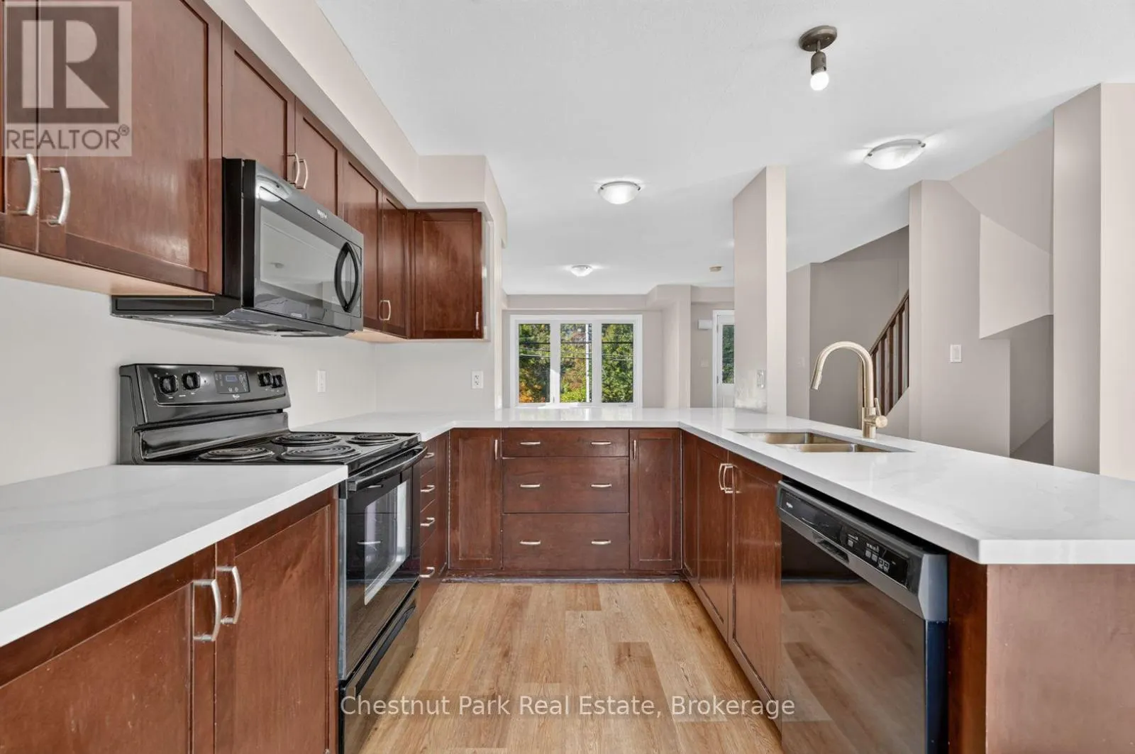 1 - 37 SILVER STREET #1