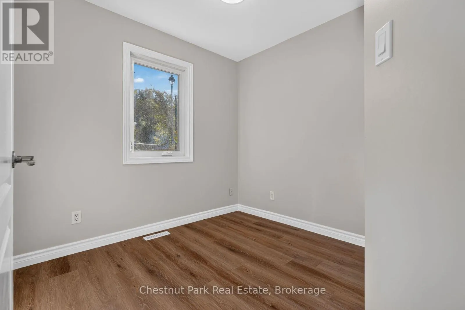 1 - 37 SILVER STREET #1