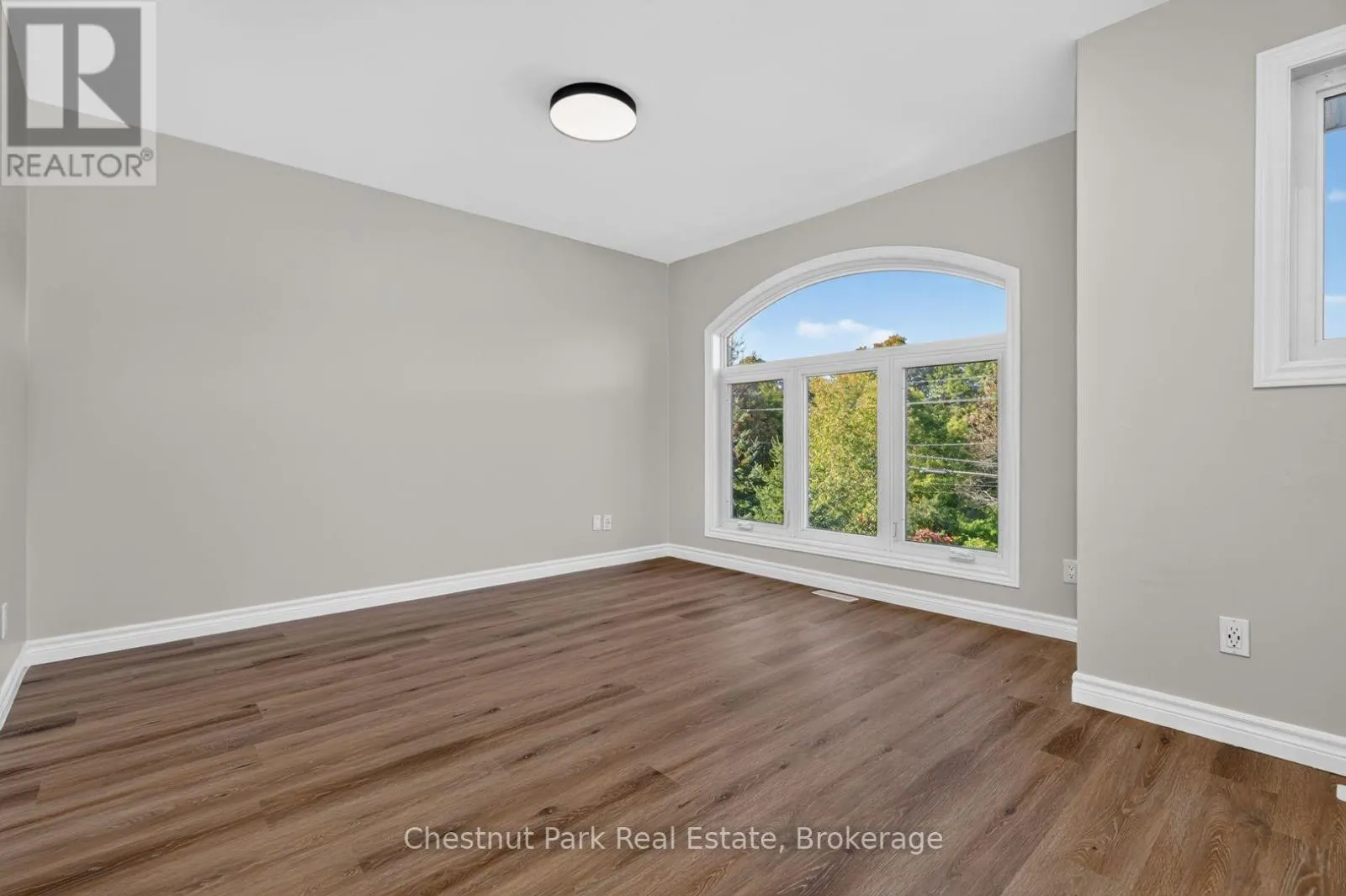 1 - 37 SILVER STREET #1