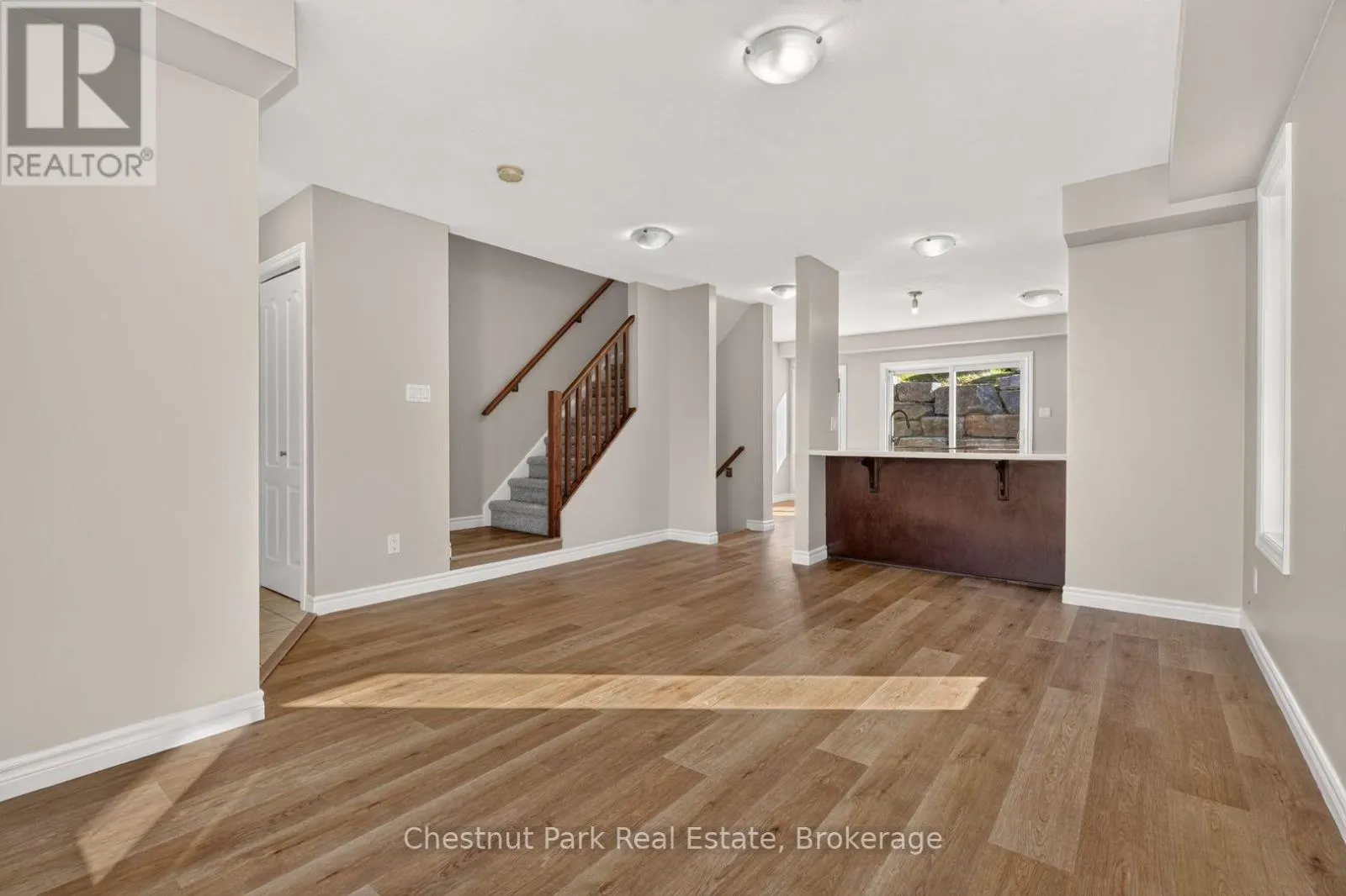 1 - 37 SILVER STREET #1