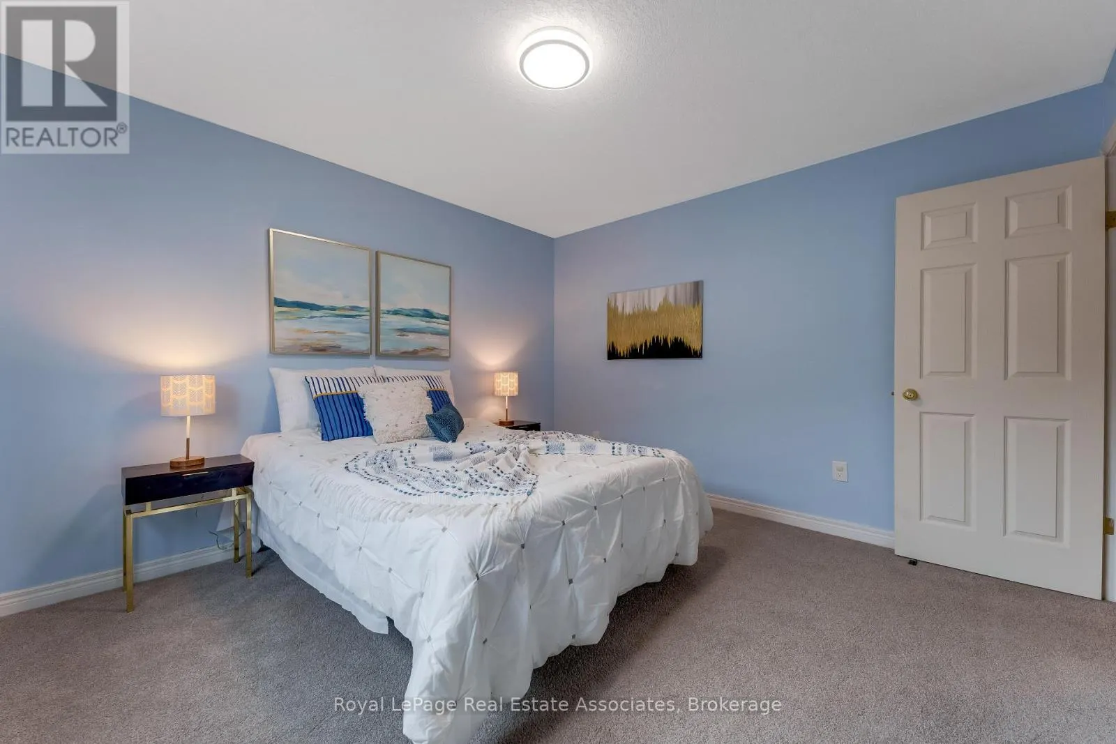 406 SANDY COVE CRESCENT