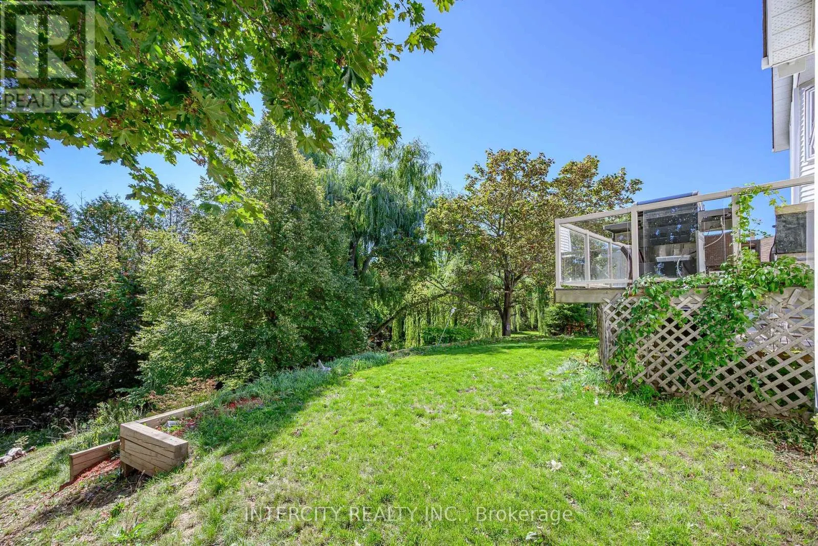 48 CHAMPLAIN BOULEVARD