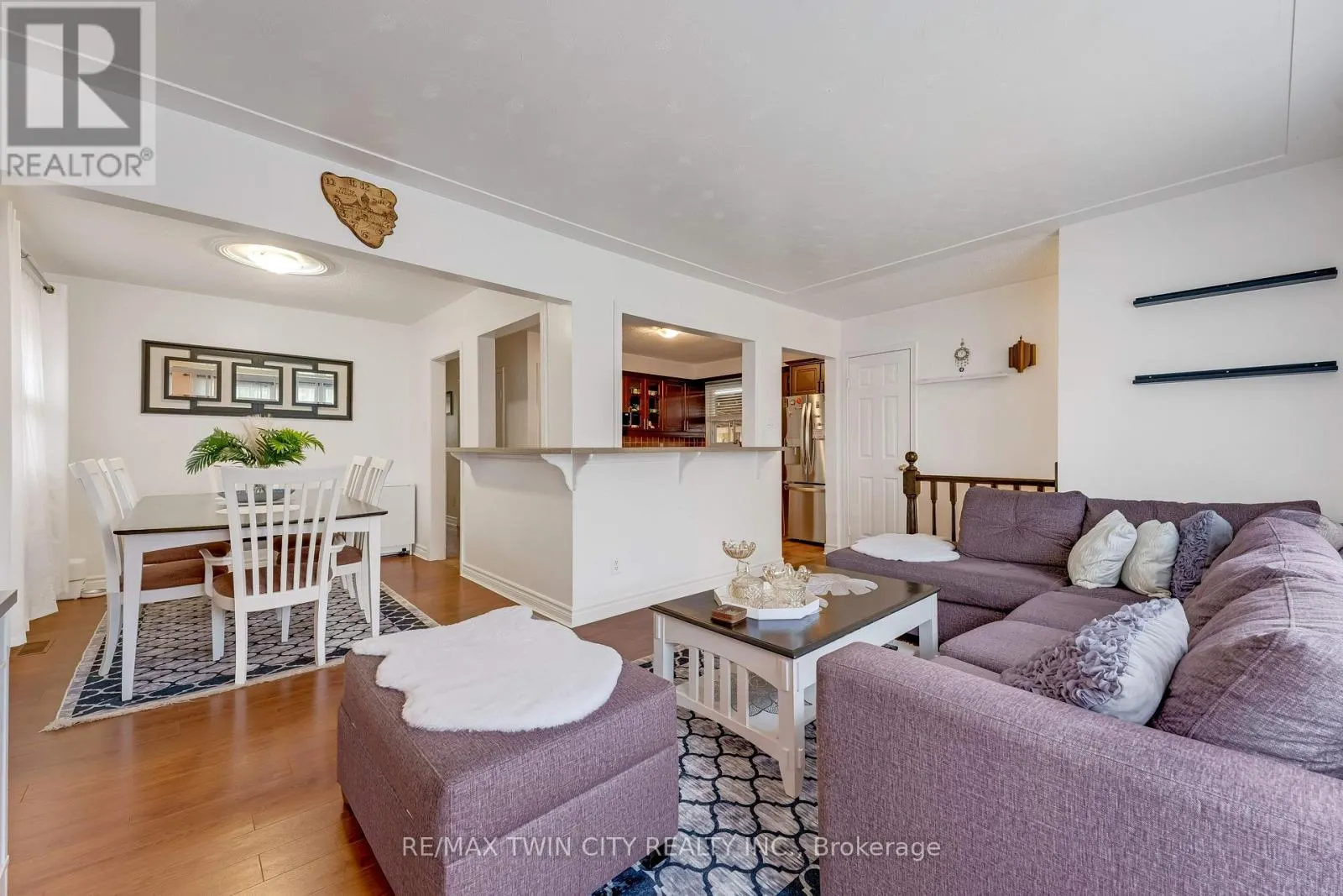 49 CARNABY CRESCENT