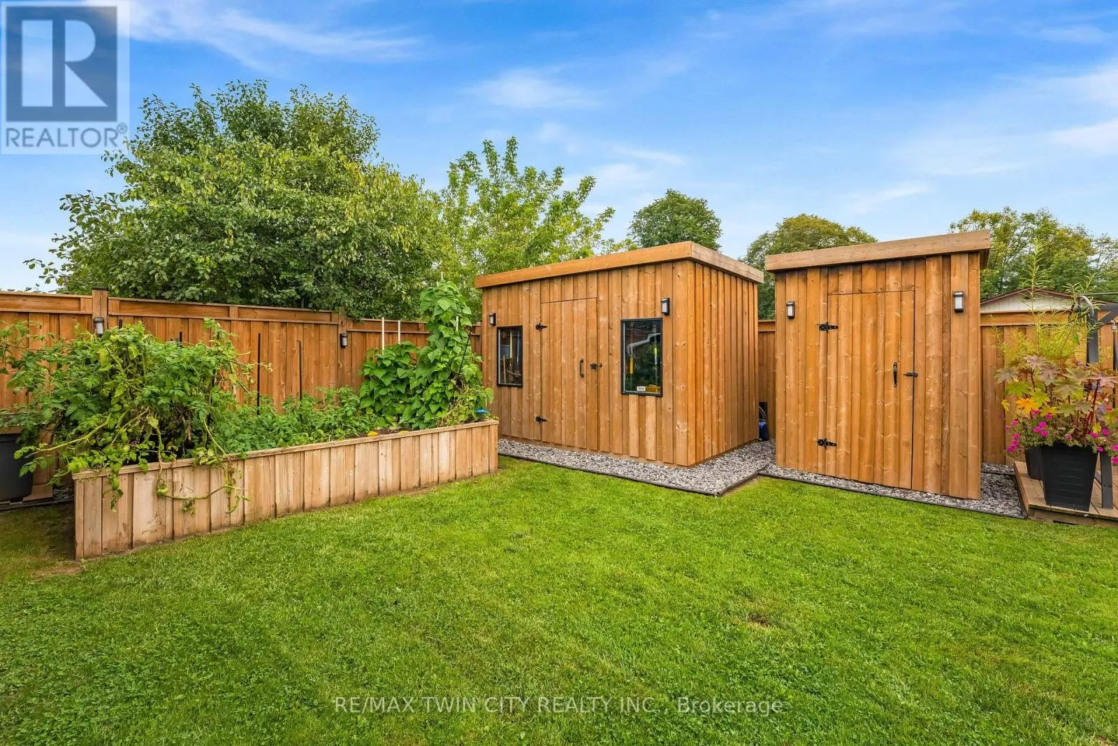 49 CARNABY CRESCENT