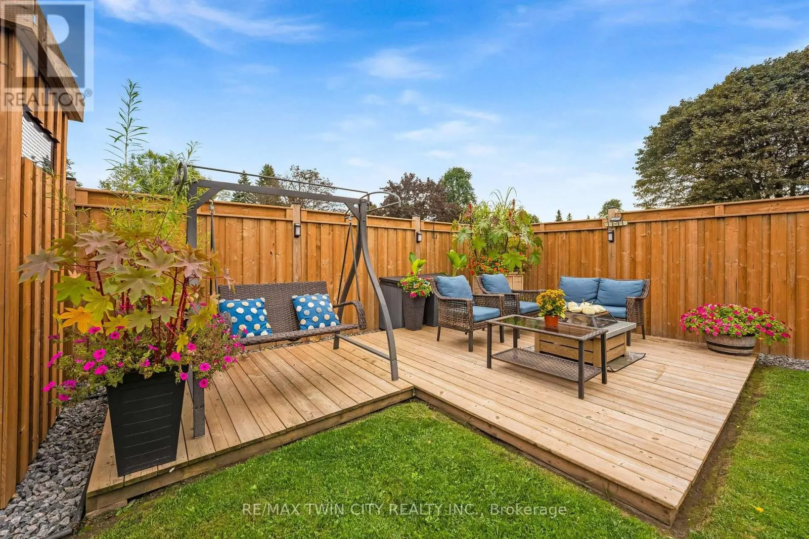 49 CARNABY CRESCENT