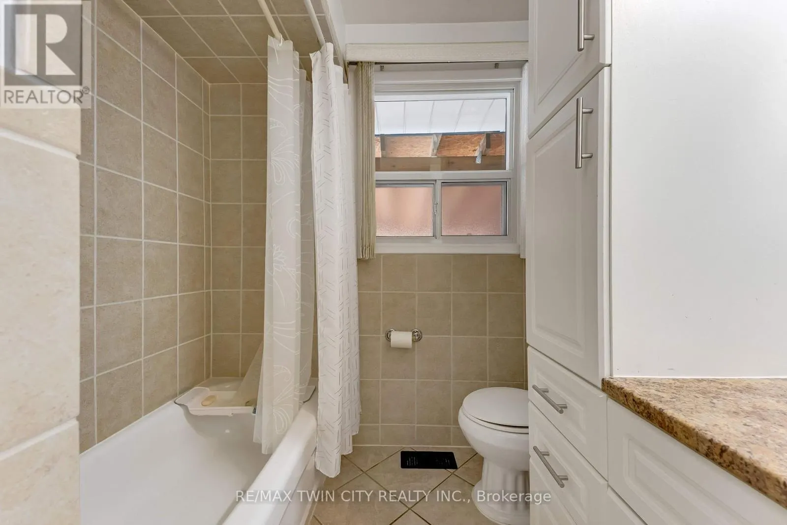 49 CARNABY CRESCENT