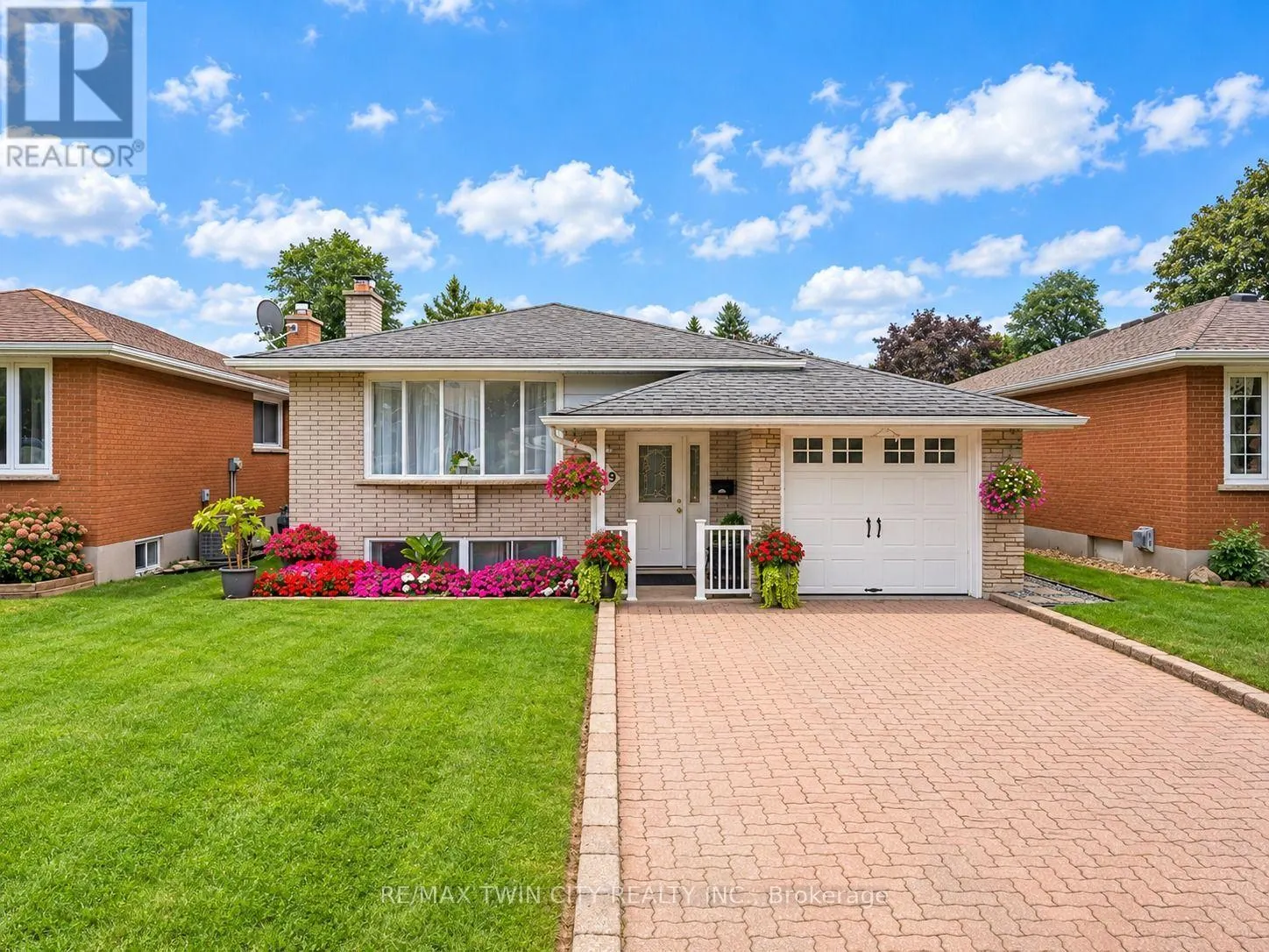 49 CARNABY CRESCENT