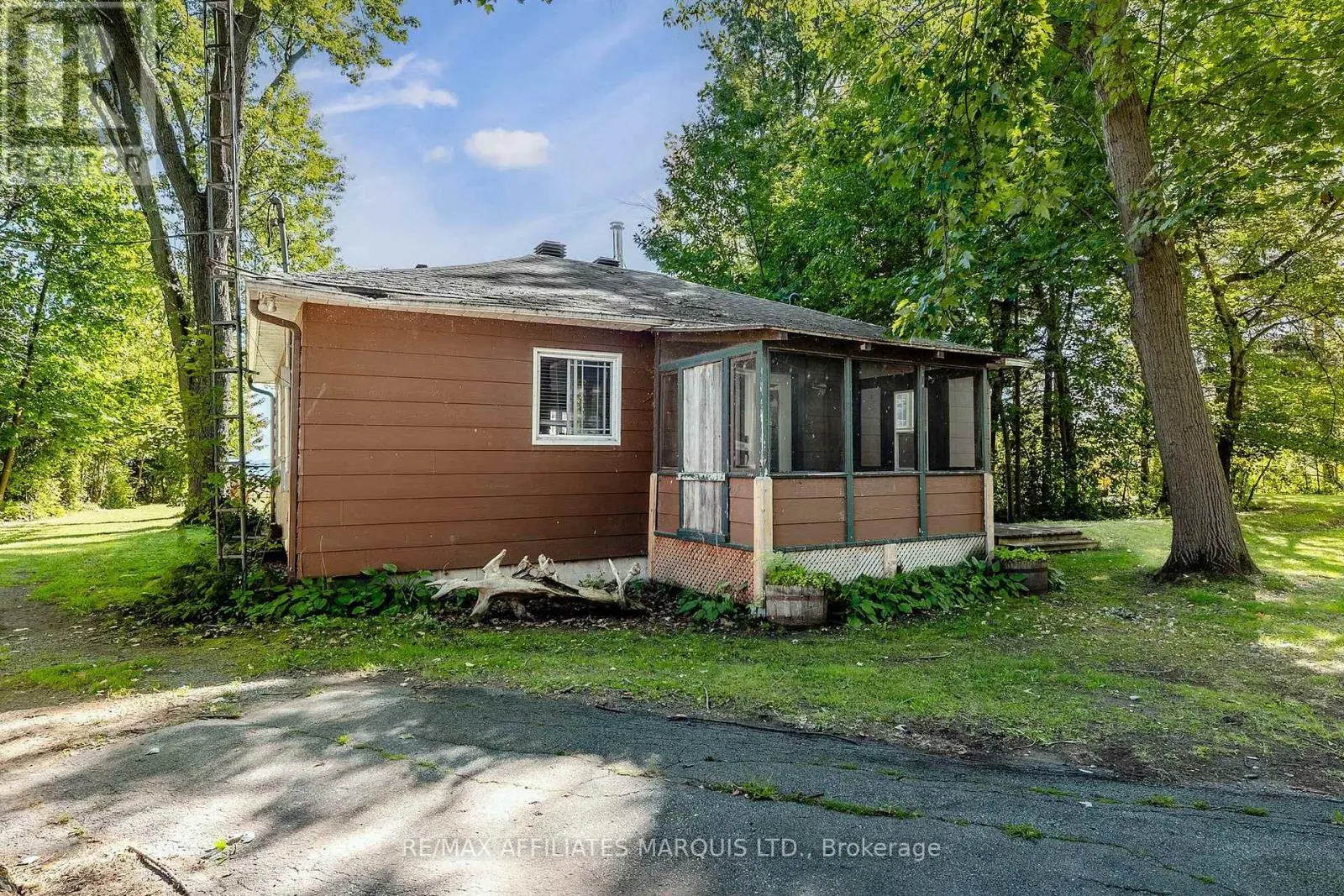 6286 PLEASANT DRIVE