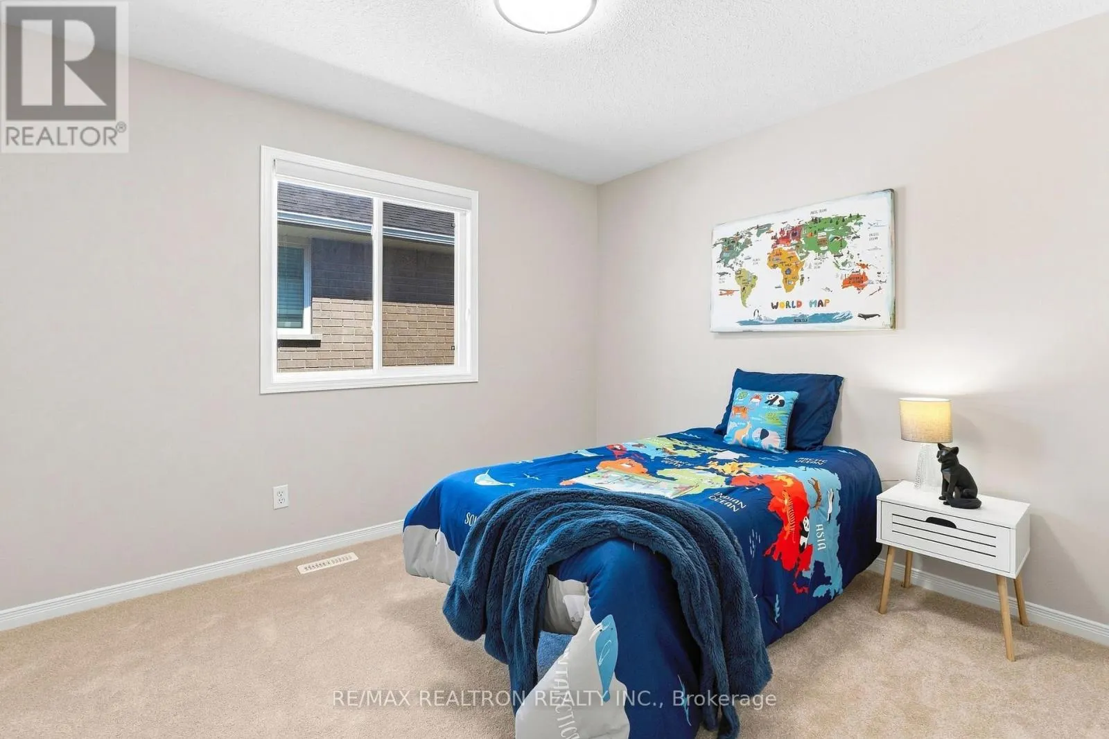 25 LINDEN LANE