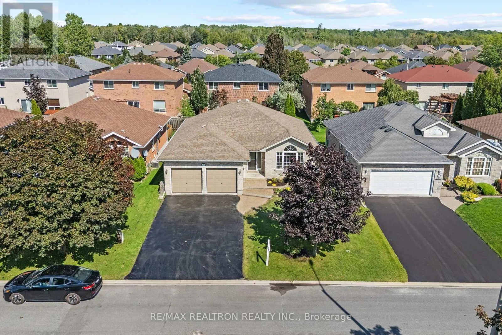 25 LINDEN LANE