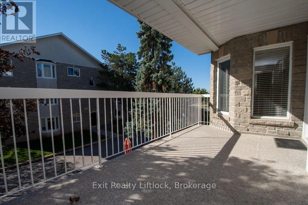 202 C - 1099 CLONSILLA AVENUE #202 C