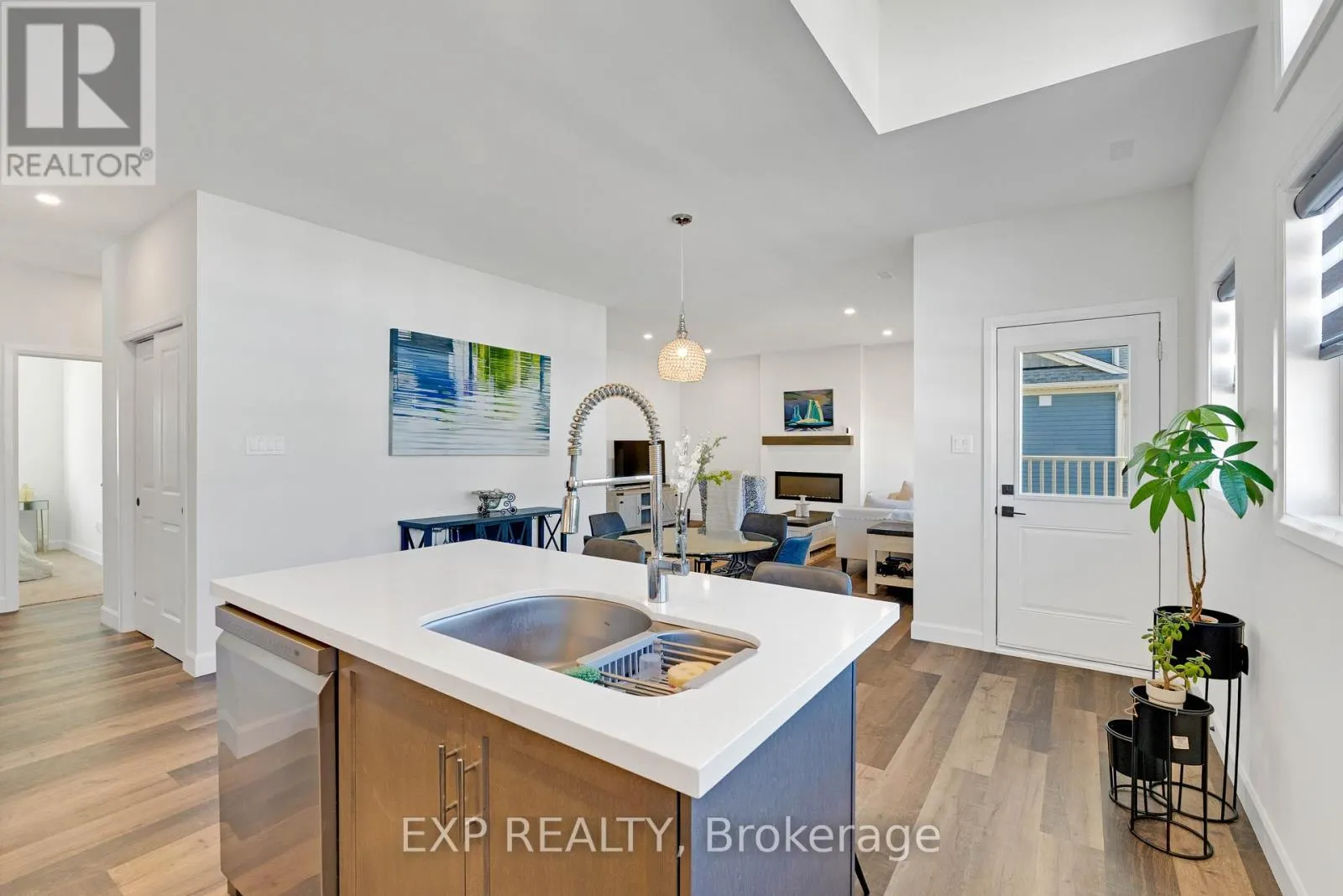 9B SHORES LANE