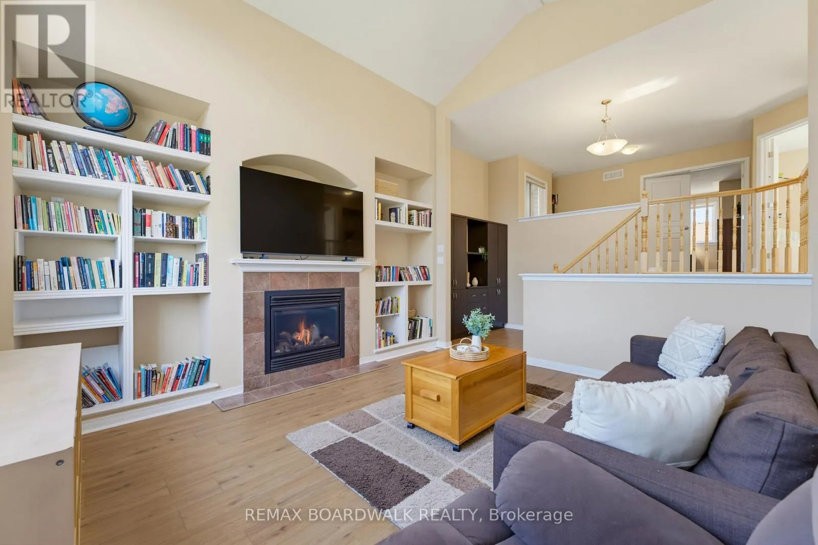 210 BROXBURN CRESCENT