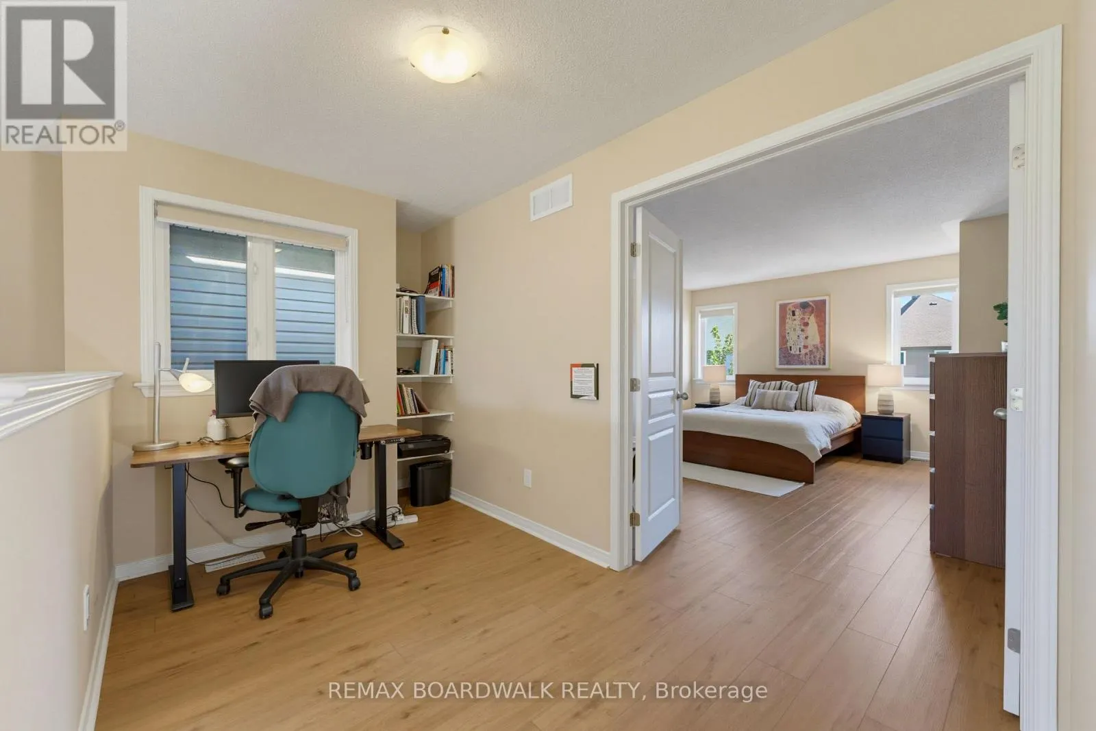 210 BROXBURN CRESCENT