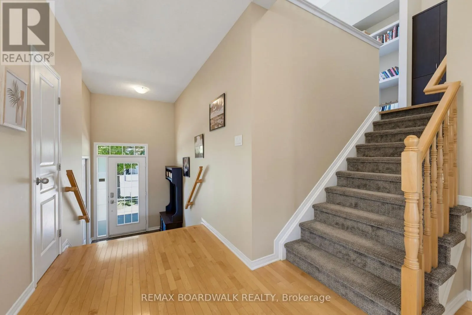 210 BROXBURN CRESCENT
