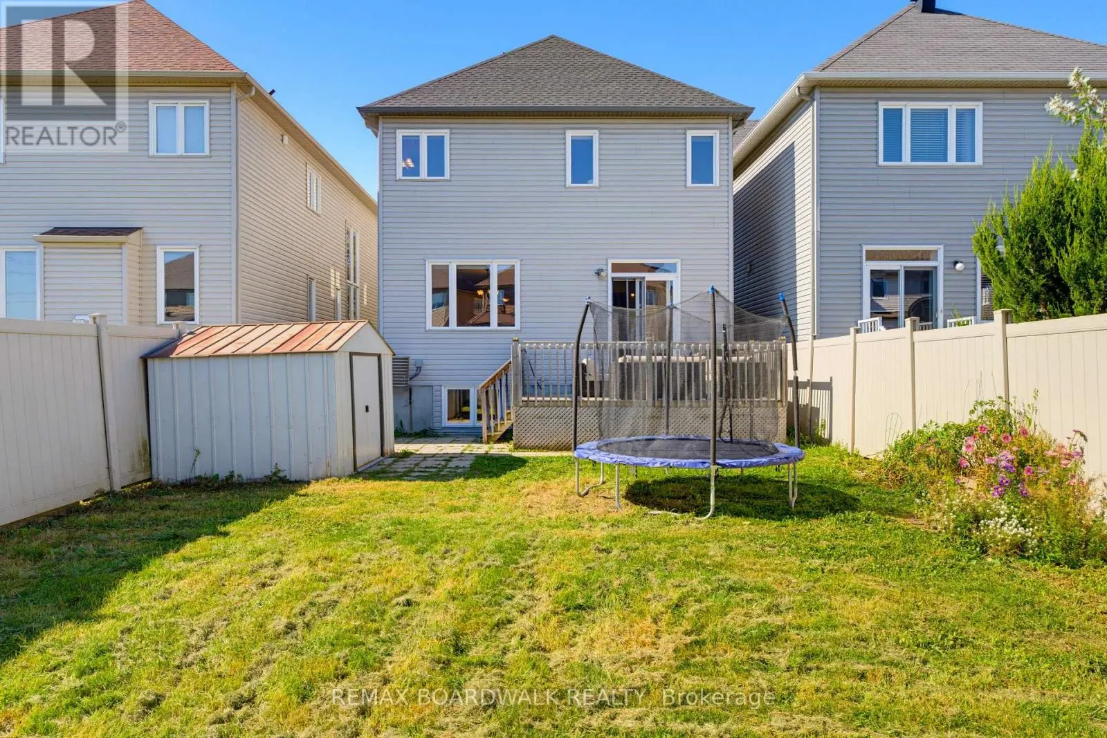 210 BROXBURN CRESCENT