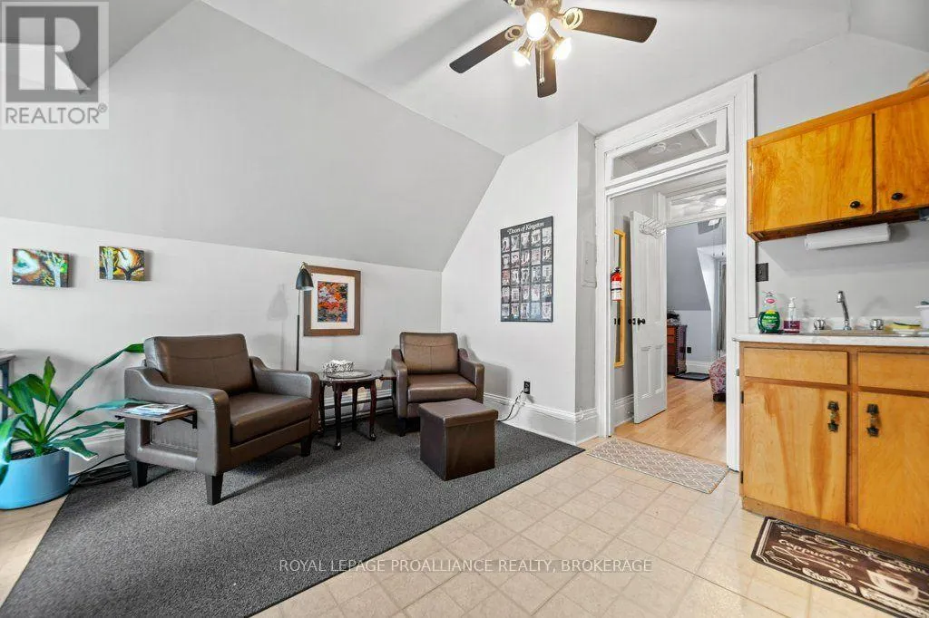 236 FRONTENAC STREET