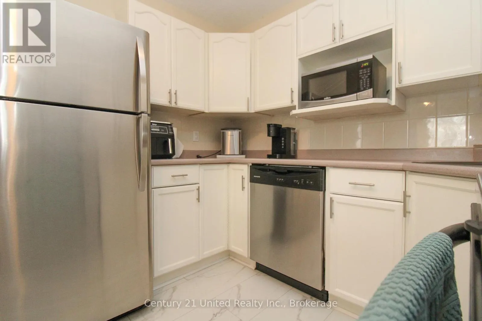 204 - 1110 CLONSILLA AVENUE #204