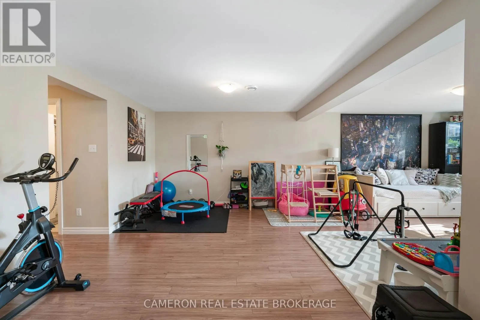 137 BELLWOOD DRIVE