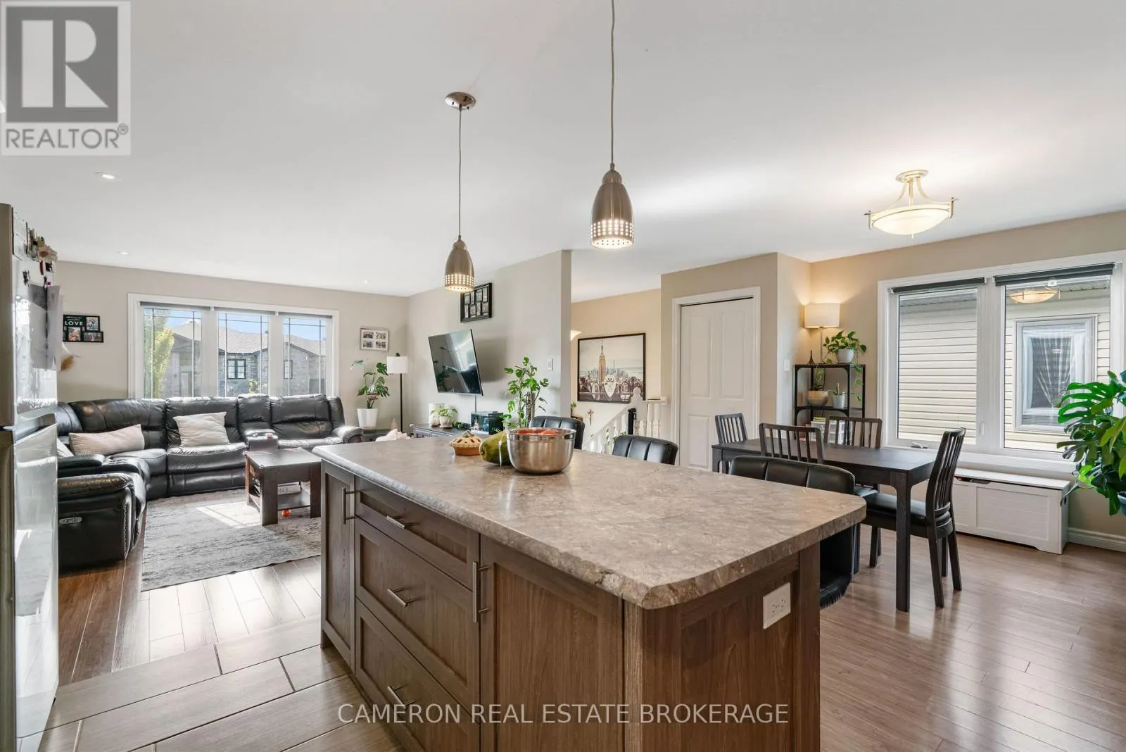 137 BELLWOOD DRIVE