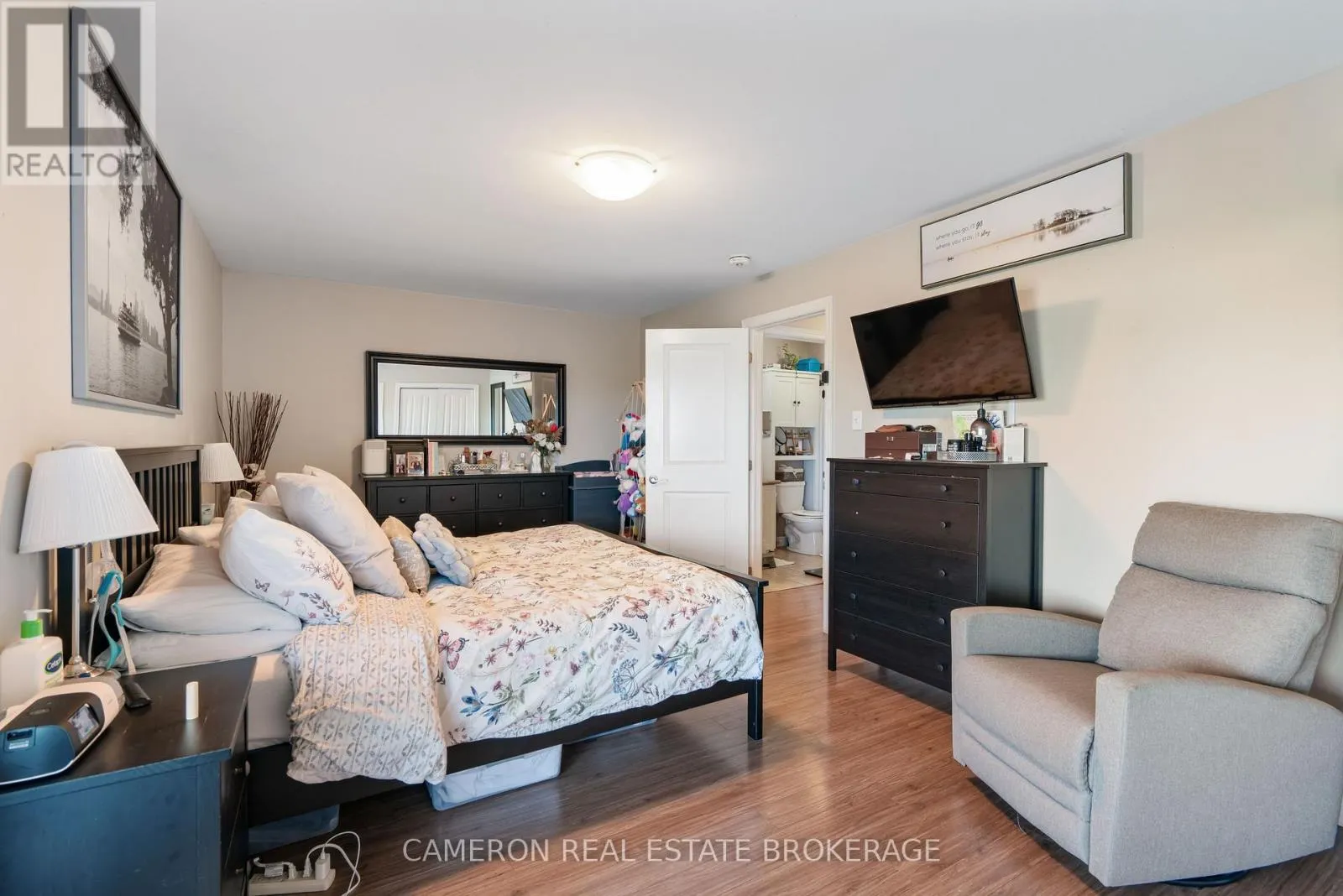 137 BELLWOOD DRIVE