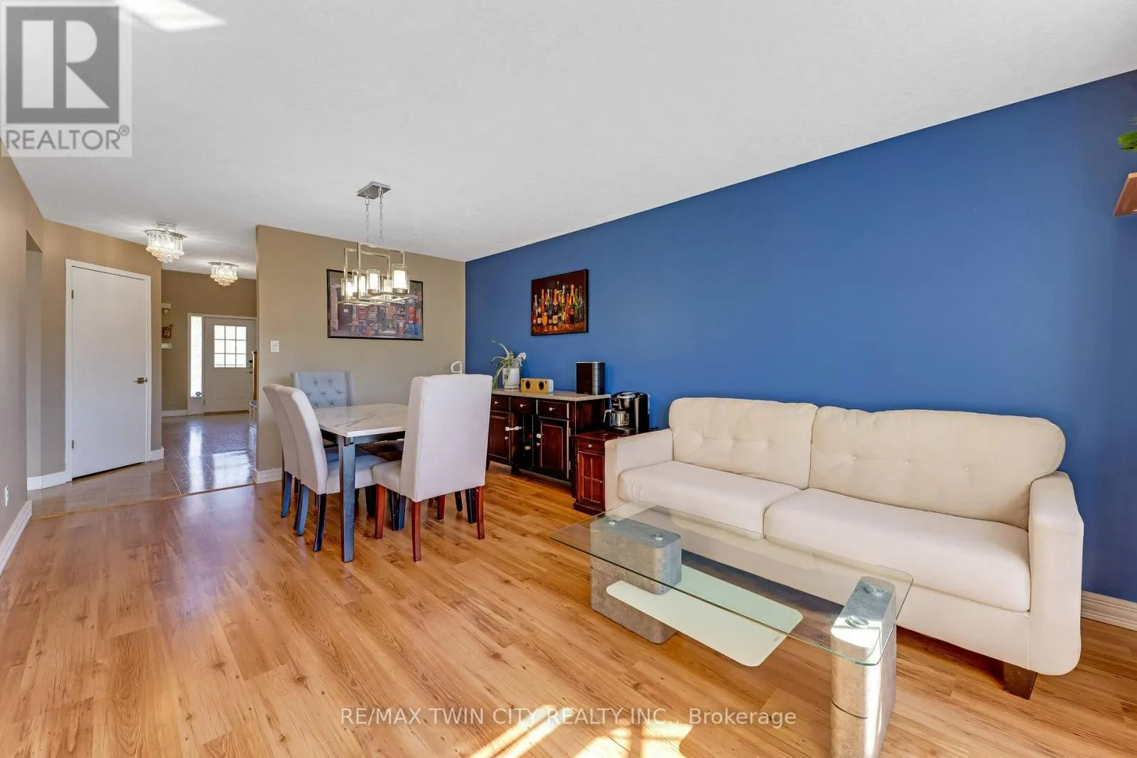 320 BRANDENBURG PLACE