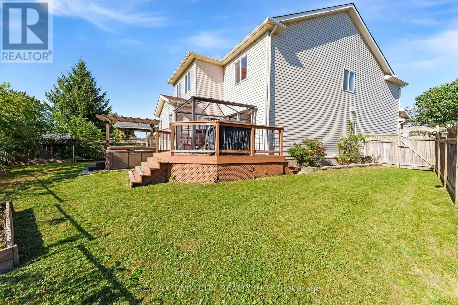 320 BRANDENBURG PLACE