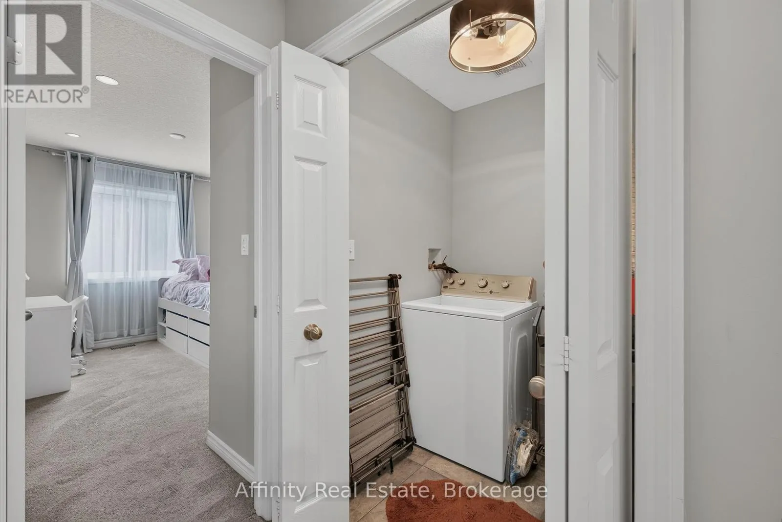 4 - 975 STRASBURG ROAD