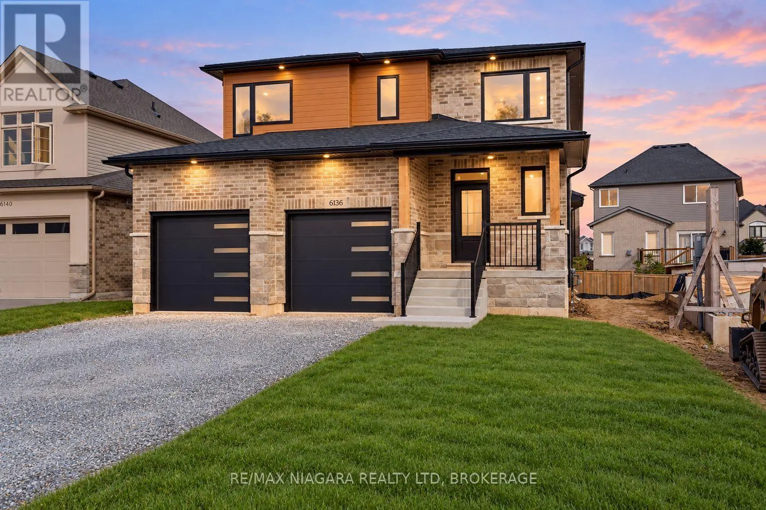 6136 CURLIN CRESCENT