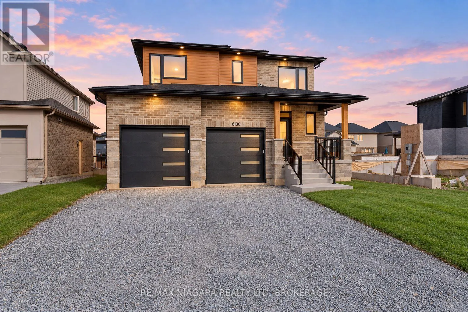 6136 CURLIN CRESCENT