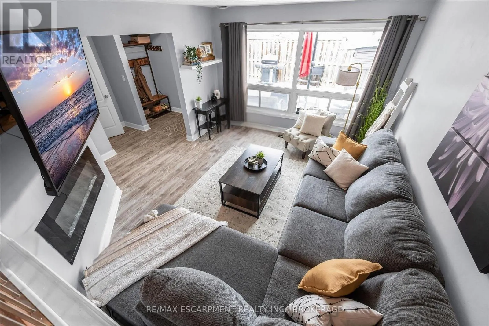 301 - 5 VIKING COURT #301