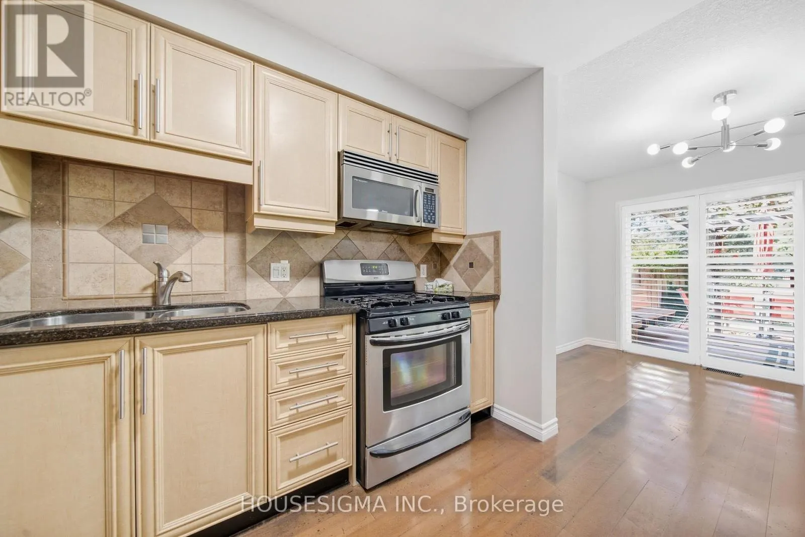 437 BEAVER CREEK ROAD