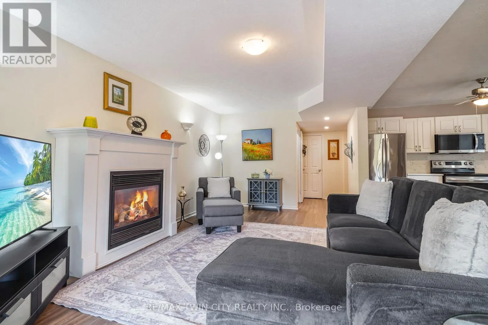 26 MACPHERSON DRIVE