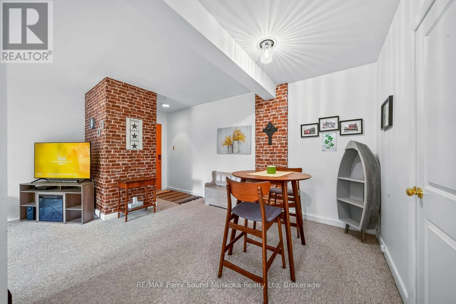 6 - 118 ISABELLA STREET #6
